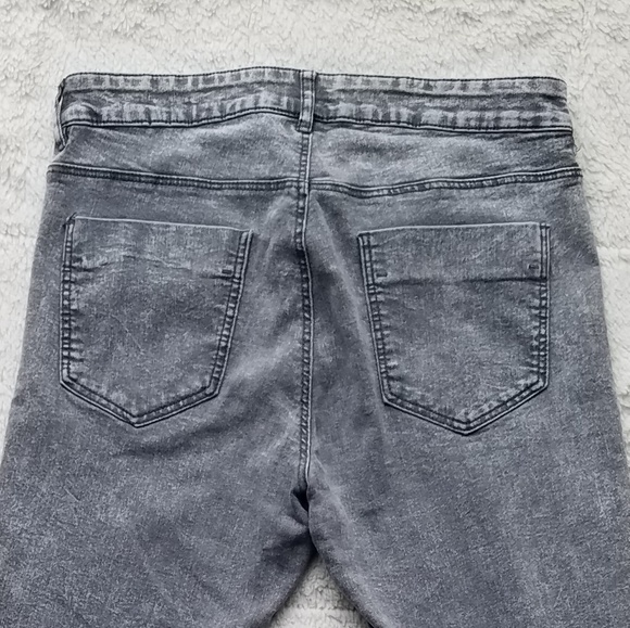H&M Divided Grey High Waisted Skinny Jeans - Picture 4 of 4